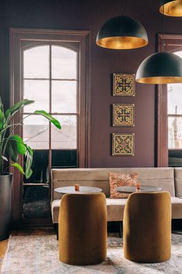 Minted Lounge by null