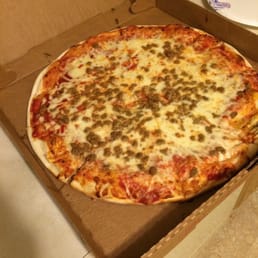 Tastes pretty much like it looks but it's still pizza. Tastes pretty much like it looks but it's still pizza.