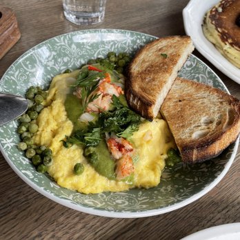 etta - Bucktown - Etta Soft Scramble - Pizza Near Me - Chicago, Illinois