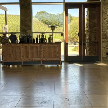 Niner Wine Estates - Inside main tasting room. - Wine Tasting Room Near Me - Paso Robles, California Niner Wine Estates - Inside main tasting room. - Wine Tasting Room Near Me - Paso Robles, California