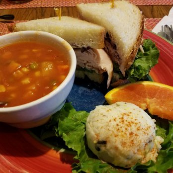 Mammy's Cupboard - Turkey breast and cup of soup. With potatoe salad - American Near Me - Natchez, Mississippi