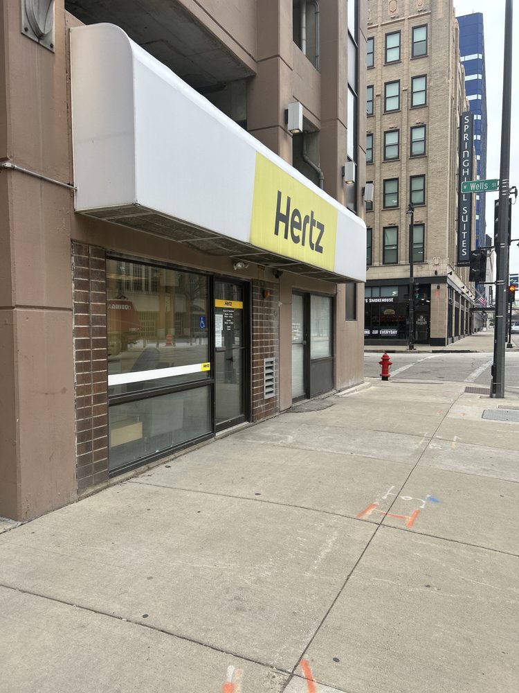 HERTZ RENT A CAR Updated September 2024 28 Reviews 804 N Vel R