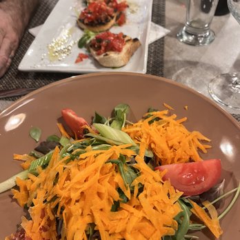 Ai Do Archi - Salad and bruschetta - Pizza Near Me - Venezia, VE Ai Do Archi - Salad and bruschetta - Pizza Near Me - Venezia, VE