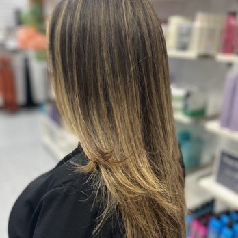 Genesis Boutique & Salon - After color and trim love the color - Hair Salons Near Me - Dickinson, Texas