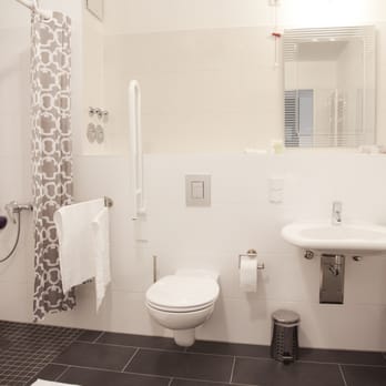 Nikolai Residence - WC | BAD (Behindertengerechte Zimmer) | Hotel Nikolai Residence -  Berlin Mitte - Hotels Near Me - Berlin, BE