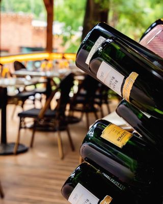 Cafe Des Amis by null