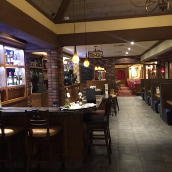 Mimi's Cafe - Bar & Hallway to end of Restaurant. - Breakfast & Brunch Near Me - Corona, California