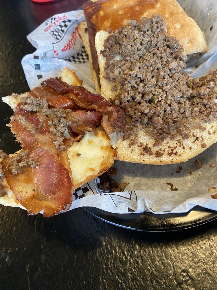 MANCINO’S PIZZA & GRINDERS Updated August 2024 12 Reviews 814 W