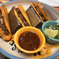 Mariscos El Paso And Taqueria - The tacos looked very sad compared to what was in the picture.