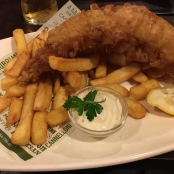 St Stephen's Tavern - The Fish and Chips!!! - Fish & Chips Near Me - London, XGL St Stephen's Tavern - The Fish and Chips!!! - Fish & Chips Near Me - London, XGL