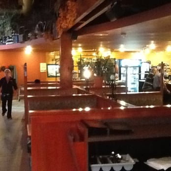 Resto le Douglas - the interior of a restaurant - Diners Near Me - Napierville, Quebec Resto le Douglas - the interior of a restaurant - Diners Near Me - Napierville, Quebec