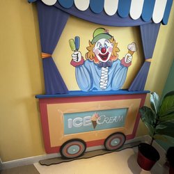 Springdale Kidz Dentistry - Funny Clown