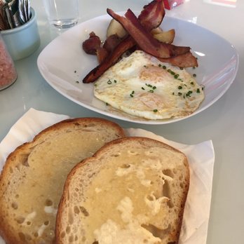 Hangar B Eatery - Eggs with bacon, home fries & fresh sourdough bread! - Breakfast & Brunch Near Me - Chatham, Massachusetts