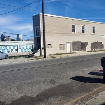 Heard Dat Kitchen - Across the street - Cajun/Creole Near Me - New Orleans, Louisiana