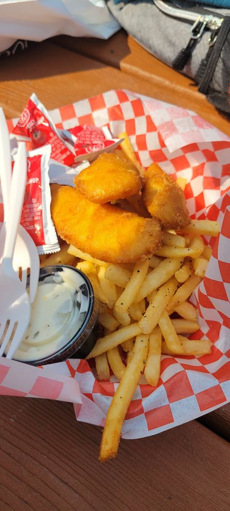 D’S FISH SHACK - Updated July 2025 - 64 Photos & 17 Reviews - 83 Front ...