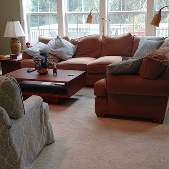 All Pro Floors - Living room before - Flooring Near Me - Santa Rosa, California All Pro Floors - Living room before - Flooring Near Me - Santa Rosa, California