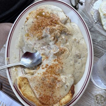 Steamboat Inn - Biscuits and gravy - Hotels Near Me - Idleyld Park, Oregon Steamboat Inn - Biscuits and gravy - Hotels Near Me - Idleyld Park, Oregon