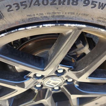 Floyd Mobile Auto Touch Up - Before - Wheel & Rim Repair Near Me - Ontario, California