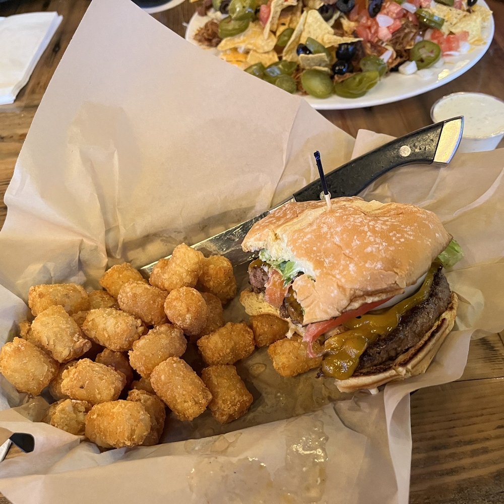 The Vault Bar and Grill - Tasty burgers. - Sports Bars Near Me - Salem, Oregon