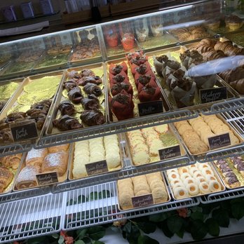 Walnut Hill College - Bakery selection - Colleges & Universities Near Me - Philadelphia, Pennsylvania Walnut Hill College - Bakery selection - Colleges & Universities Near Me - Philadelphia, Pennsylvania