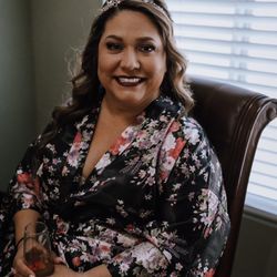 Lavish And Glam Makeup Bar - Bridal makeup