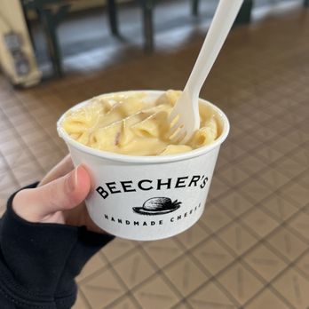 Beecher's Handmade Cheese - Mariachi Mac & Cheese Small - Cheese Shops Near Me - Seattle, Washington Beecher's Handmade Cheese - Mariachi Mac & Cheese Small - Cheese Shops Near Me - Seattle, Washington