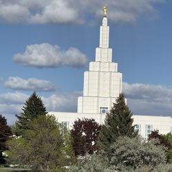 Idaho Falls Temple Visitors Center - Beautiful place