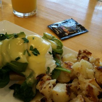 First Watch - Florentine eggs Benedict. Pretty tasty. I'd come back. - Cafes Near Me - Omaha, Nebraska First Watch - Florentine eggs Benedict. Pretty tasty. I'd come back. - Cafes Near Me - Omaha, Nebraska