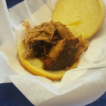 Bear Down Barbecue & Catering - Pulled pork samich - Barbeque Near Me - Frankfort, Illinois Bear Down Barbecue & Catering - Pulled pork samich - Barbeque Near Me - Frankfort, Illinois