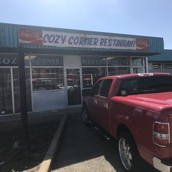 Cozy Corner Restaurant - Barbeque Near Me - Memphis, Tennessee