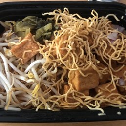 N11 Noodle  Khow-Soi: Northern Thai noodles in curry  sauce with egg noodle, red onion, dry shallots, bean sprouts topped with crispy noodle