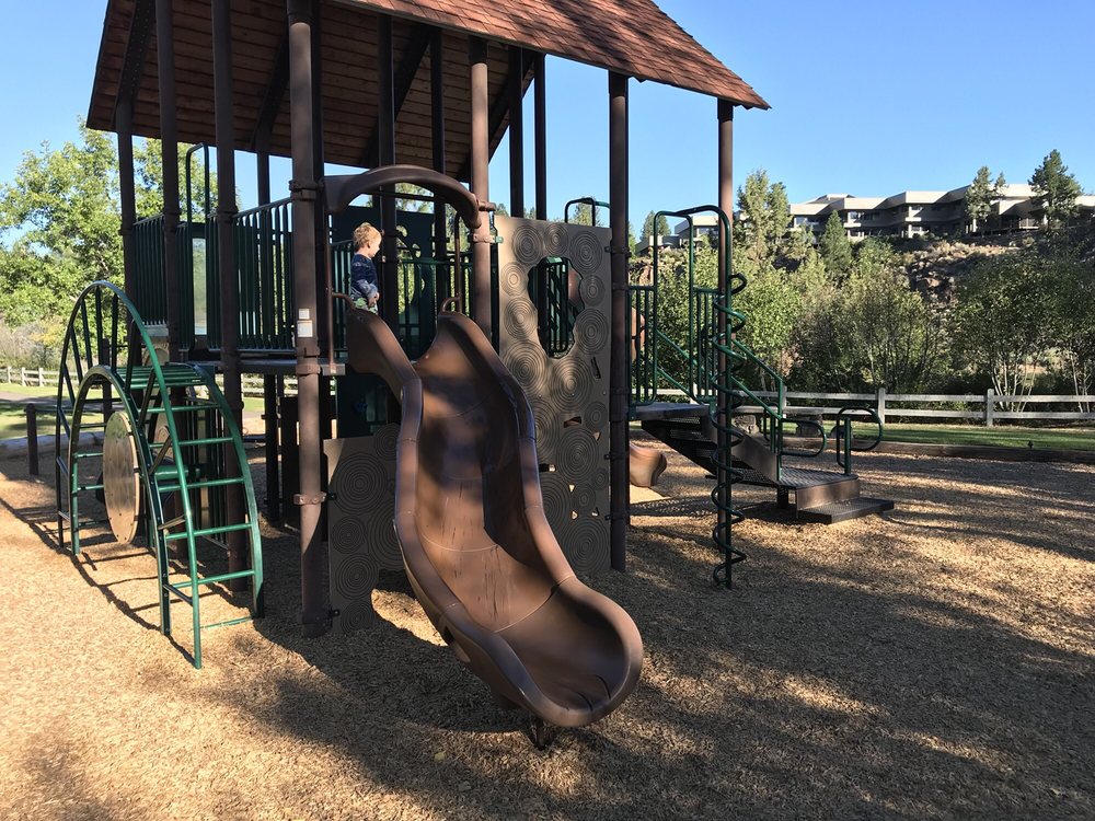 WOODRIVER PARK Updated September 2024 10 Photos 950 SW Reed