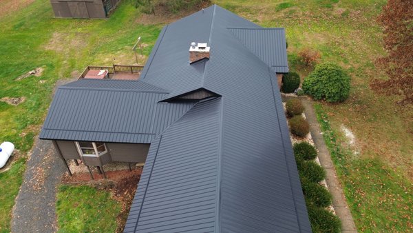 New Roof Installation - Upgrade your home’s protection and curb appeal with a professionally installed roof from Hostetler Roofing in Carrollton, OH. Quality materials, expert craftsmanship, and honest service—get your free estimate today!