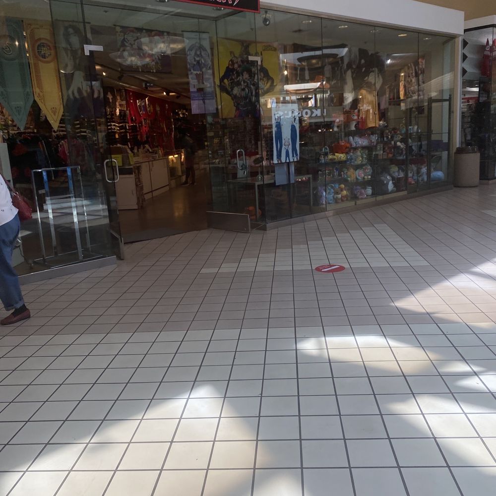 Sierra Vista Mall - Shopping Centers Near Me - Clovis, California