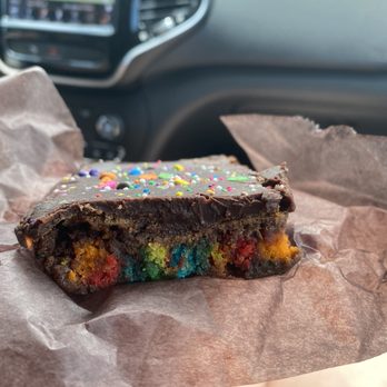 For Goodness Cakes Co. - Side view - Food Trucks Near Me