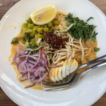 B Star - Coconut chicken curry noodles - Burmese Near Me - San Francisco, California B Star - Coconut chicken curry noodles - Burmese Near Me - San Francisco, California