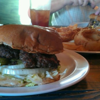 Stomp's Burger Joint - Regular stomps burger with avacado and sliced jalepeno - Burgers Near Me - Bacliff, Texas Stomp's Burger Joint - Regular stomps burger with avacado and sliced jalepeno - Burgers Near Me - Bacliff, Texas