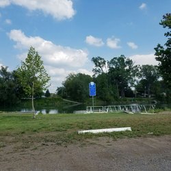 NT Kayak Launch - Came here to get launch. They don't even have food.