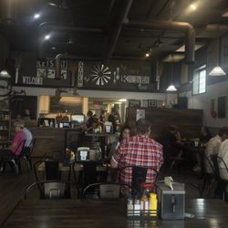 Pedal Pushers Cafe - A few tables were available in the dining area.