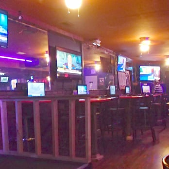 The Boar's Nest Saloon - the bar and televisions - Sports Bars Near Me - Oakland Park, Florida The Boar's Nest Saloon - the bar and televisions - Sports Bars Near Me - Oakland Park, Florida