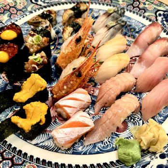 Tom Sushi - Assorted Nigiri Pieces - Sushi Bars Near Me - Vancouver, British Columbia