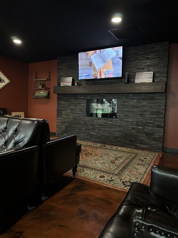 COPPER CANYON TOBACCONIST Updated September 2024 2930 Frontage Rd