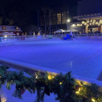 LA Holiday Ice Skating Rink - Ice rink - Skating Rinks Near Me - Universal City, California