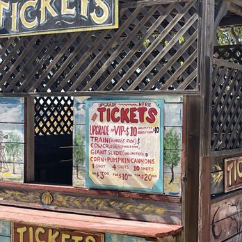 Nick and Ray’s Pumpkin Patch - Tickets - Attraction Farms Near Me - Sacramento, California