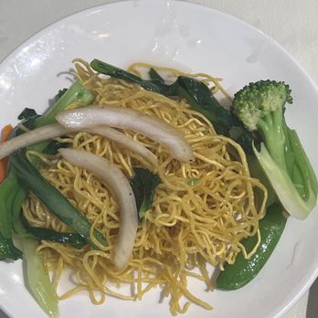 Henry's Cuisine - Vegetable liangmian huang (two-sided pan fried crispy noodles) - Asian Fusion Near Me - Alhambra, California