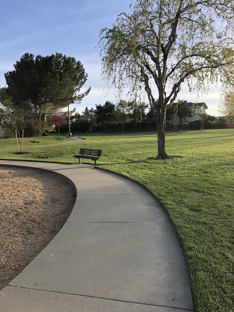 Meadow Glen Park Logo