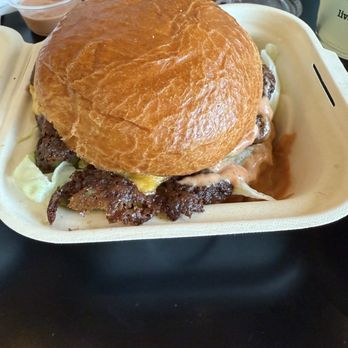 egghole - Cheeseburger - Burgers Near Me - Puyallup, Washington