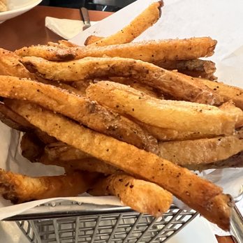 Tap & Vine - Fries - Bars Near Me - Wallingford, Connecticut