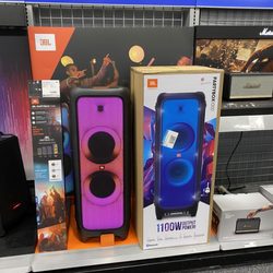 Best Buy Tulsa Midtown - Cool speaker