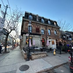 Death & Taxes Free House - Curbside / outdoor fire pit